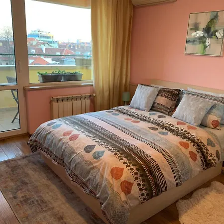 Central And Spacious София